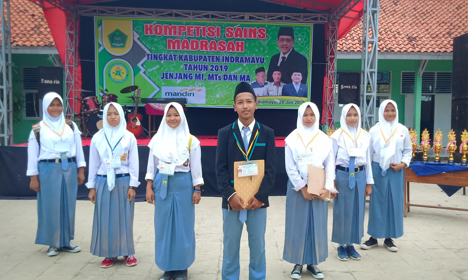 Kompetisi Sains Madrasah MA Al Wathoniyah Cikedung foto bawah Kompetisi Sains Madrasah MA Al Wathoniyah Cikedung foto bawah